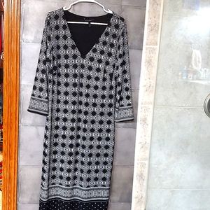 🔘 White House Black Market midi reversible black dress size L large